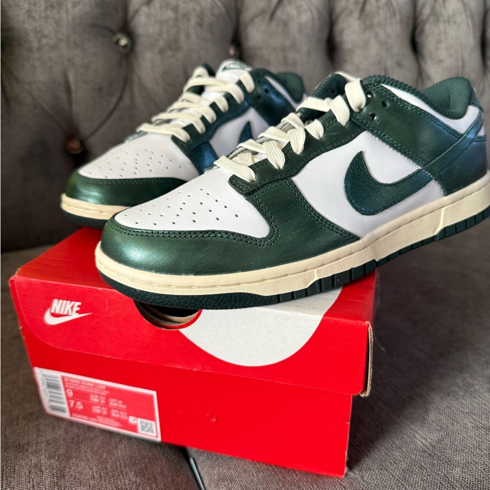Nike Men's Green and White Sneakers